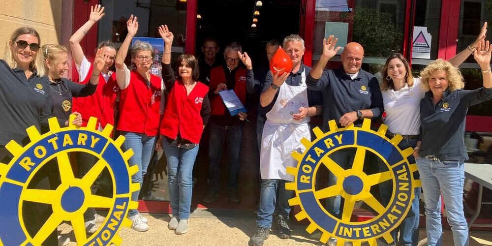 la solidarité sexprime lors de la collecte « mon sang pour les autres »